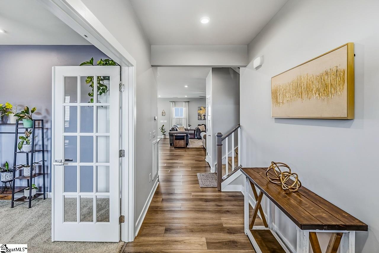 247 Chinook Drive Greenville, SC 29607 - Photo 3 of 47