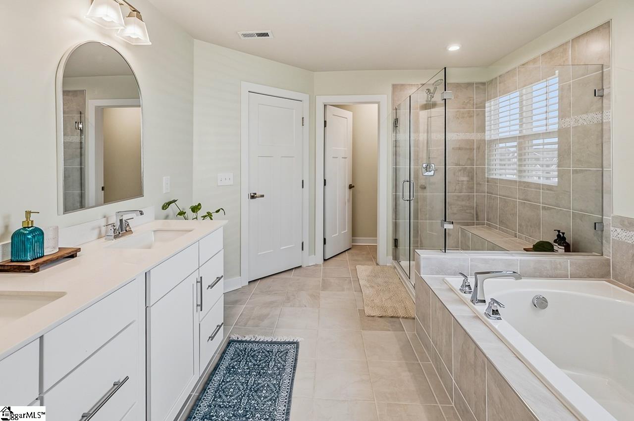 247 Chinook Drive Greenville, SC 29607 - Photo 31 of 47