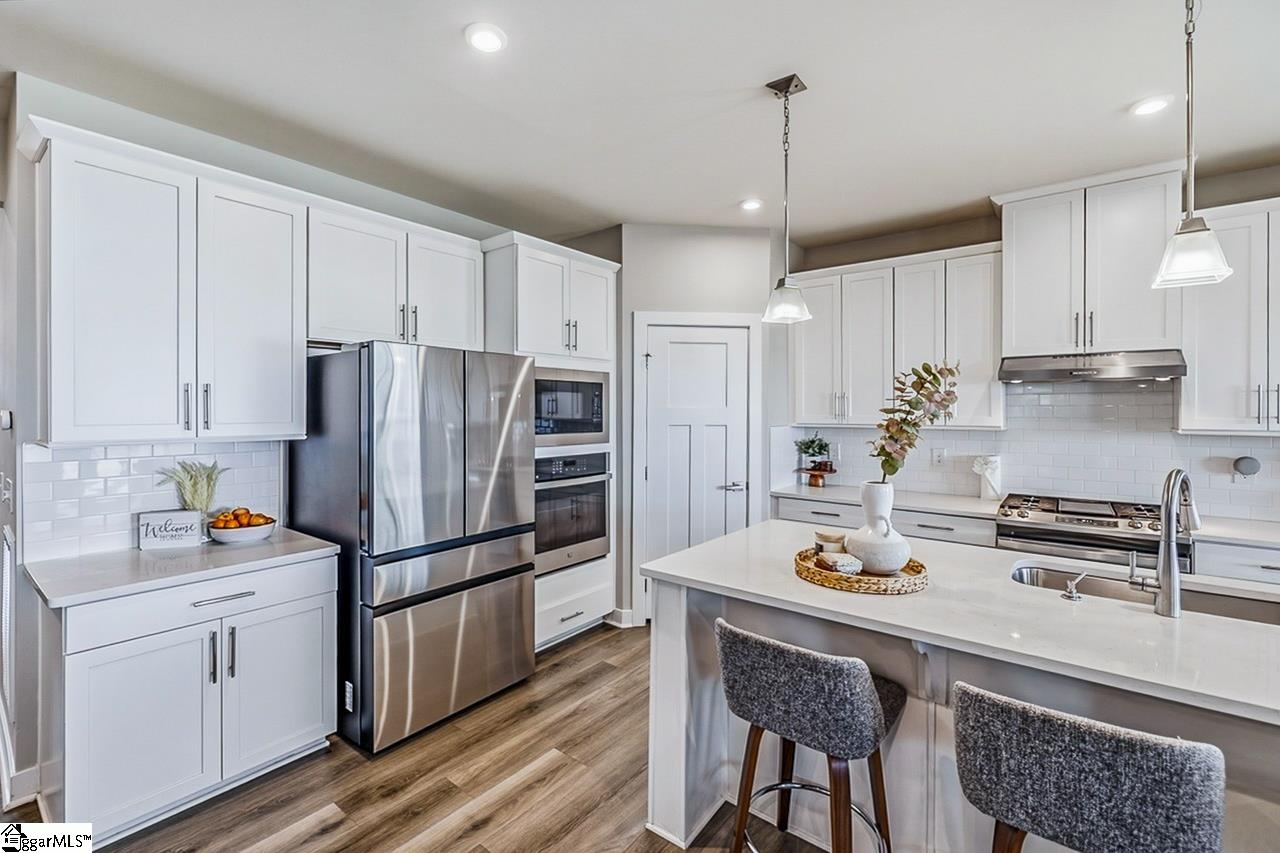 247 Chinook Drive Greenville, SC 29607 - Photo 5 of 47