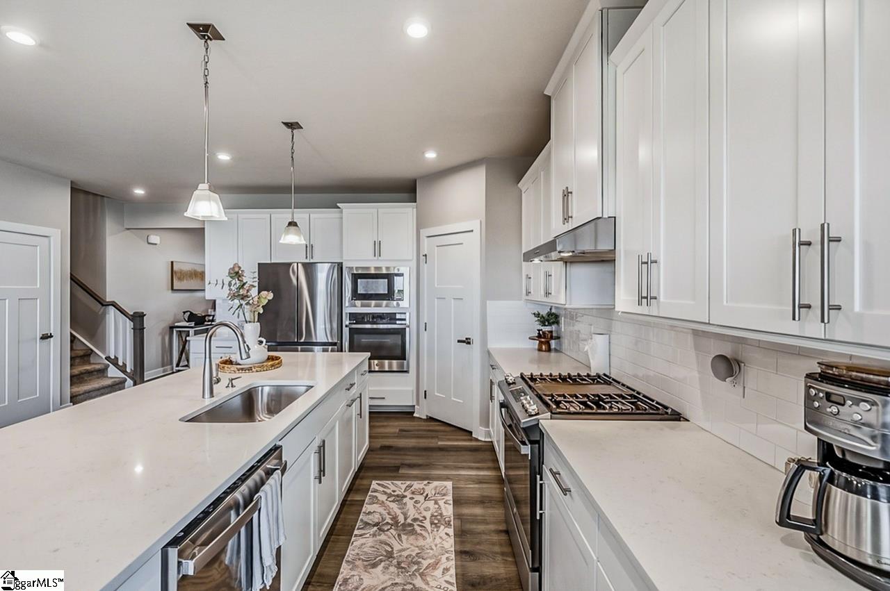 247 Chinook Drive Greenville, SC 29607 - Photo 8 of 47