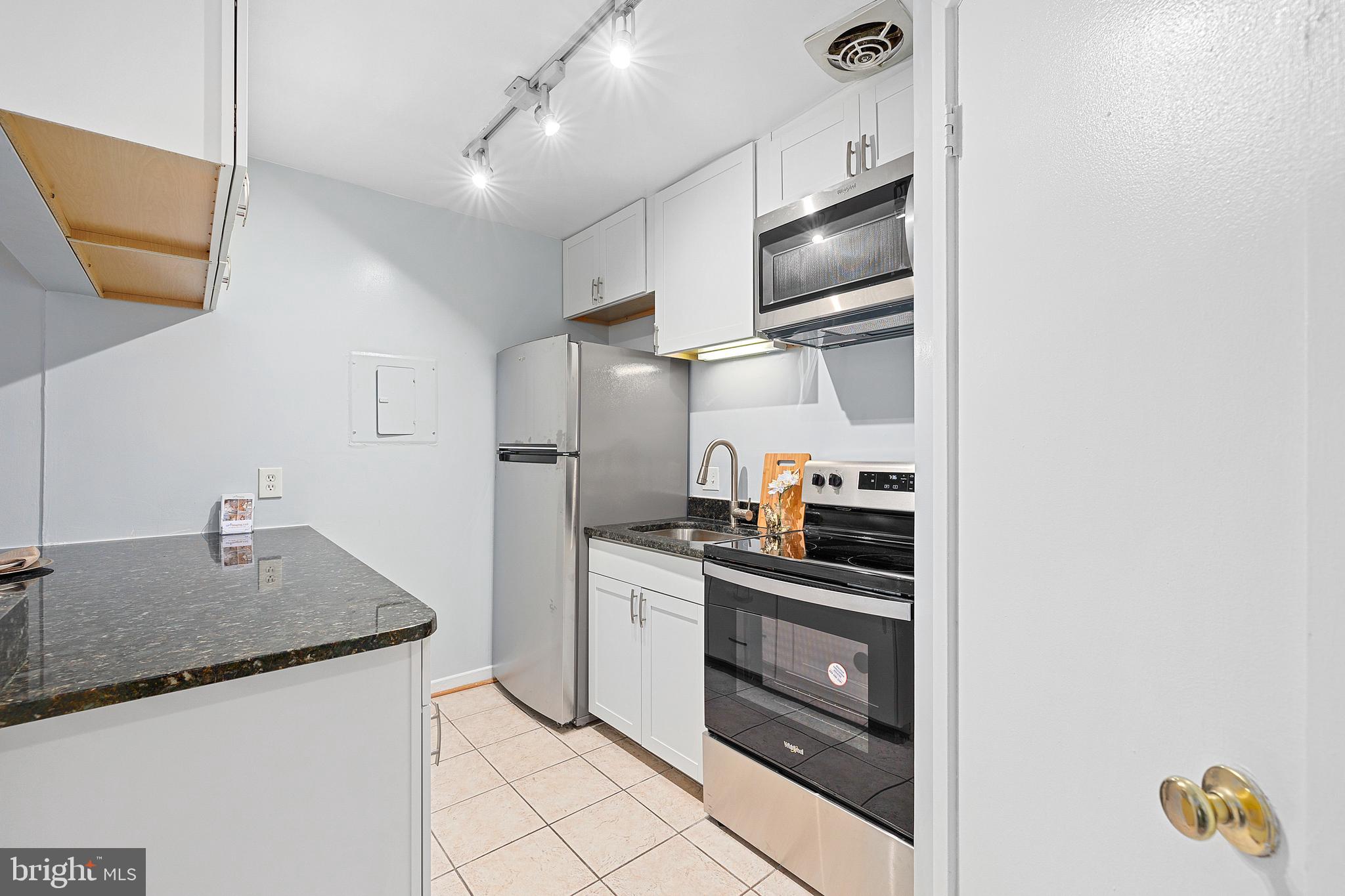 1413 T Street Northwest, Unit 308 Washington, DC 20009 - Photo 4 of 27