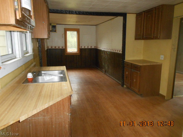 15396 Valentine Road Thompson, OH 44086 - Photo 7 of 11