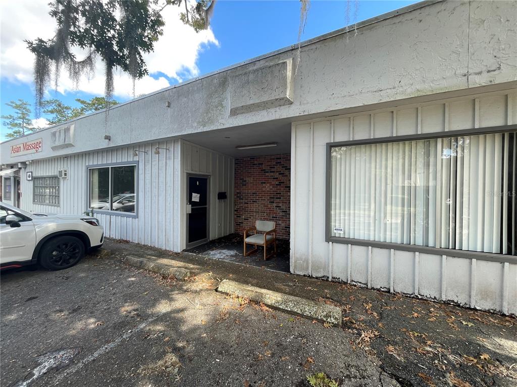 4000 Newberry Road, Unit C Gainesville, FL 32607 - Photo 1 of 1 a view of a car garage