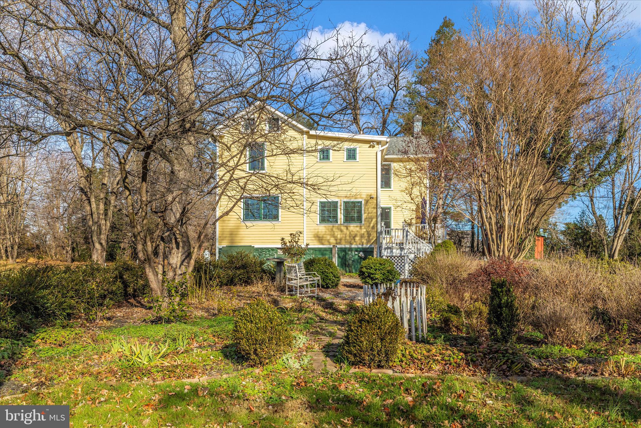 22170 Dickerson School Road Dickerson, MD 20842 - Photo 45 of 64 a view of a building with a yard