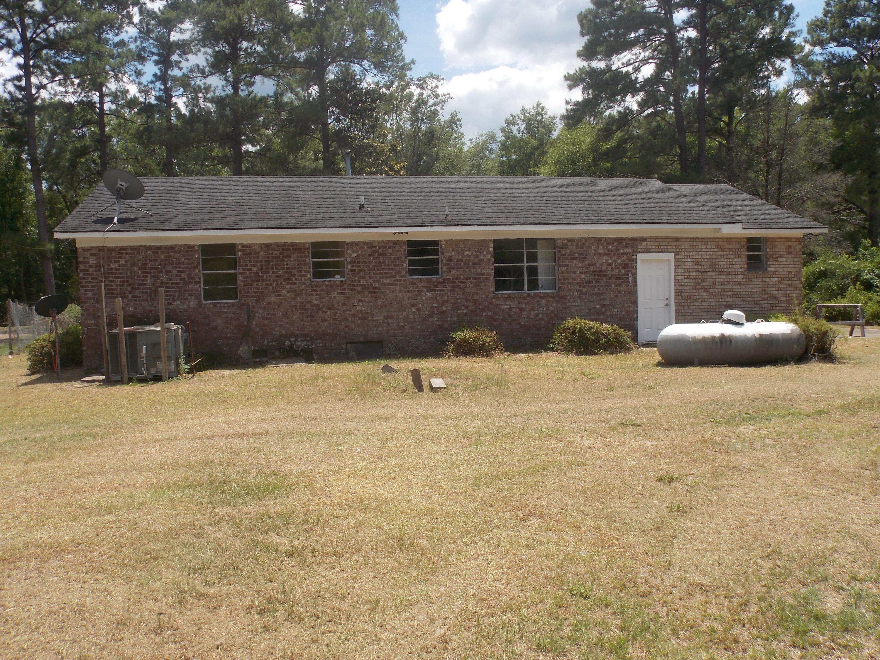 387 Utsey Hill Road St. George, SC 29477 - Photo 3 of 21 387 c