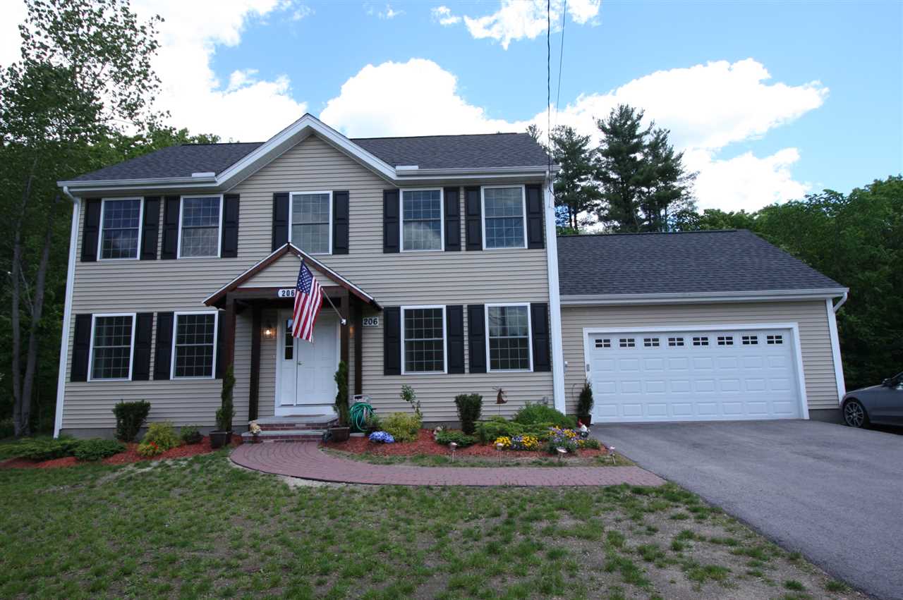 206 East Dunstable Road Nashua, NH 03062 - Photo 1 of 28