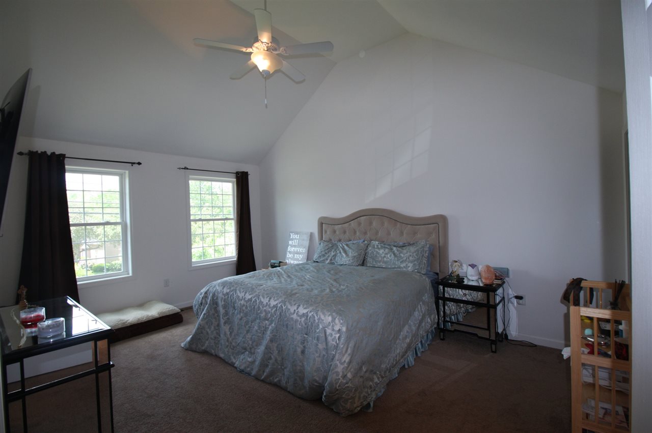 206 East Dunstable Road Nashua, NH 03062 - Photo 20 of 28