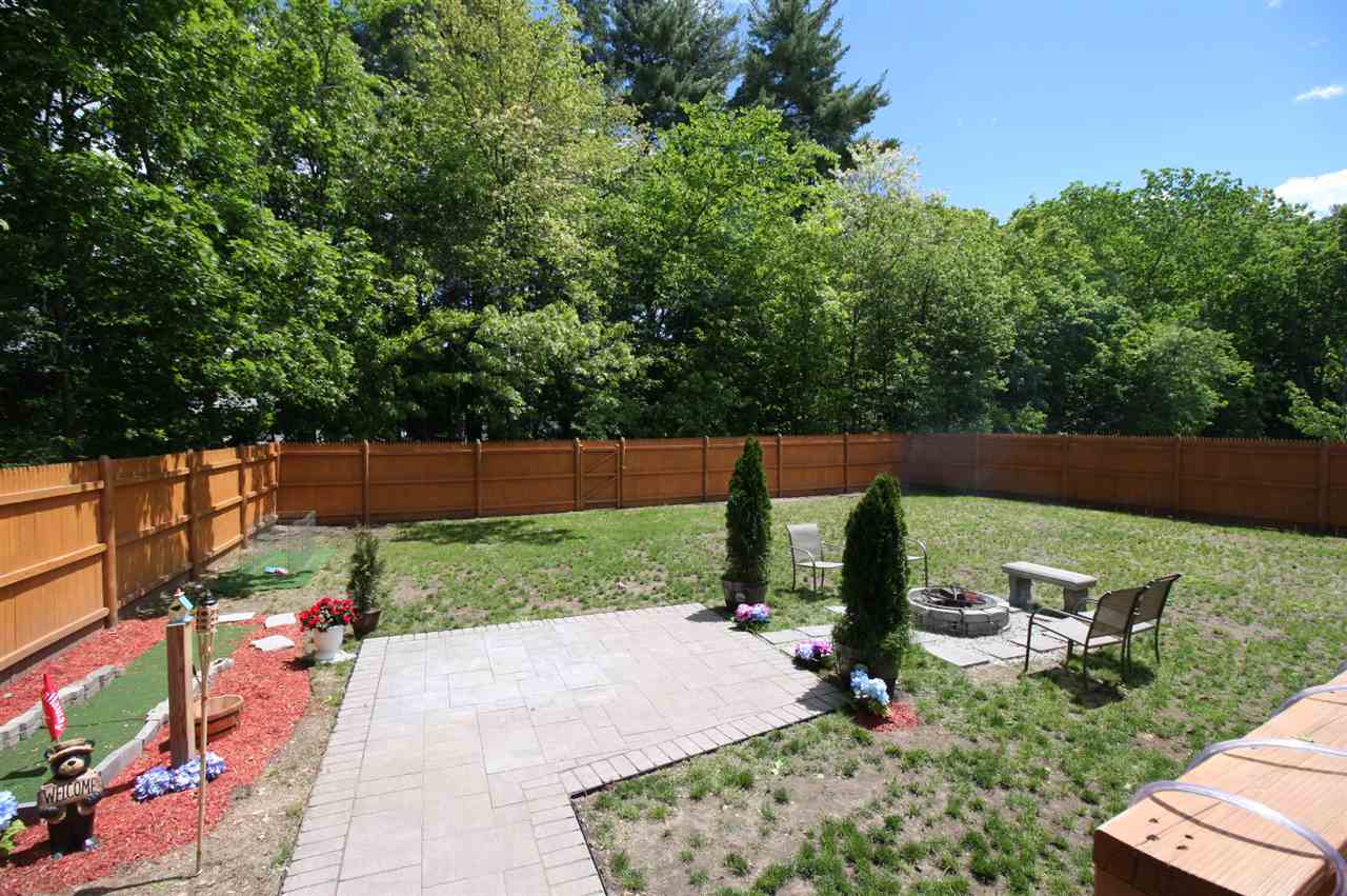 206 East Dunstable Road Nashua, NH 03062 - Photo 3 of 28