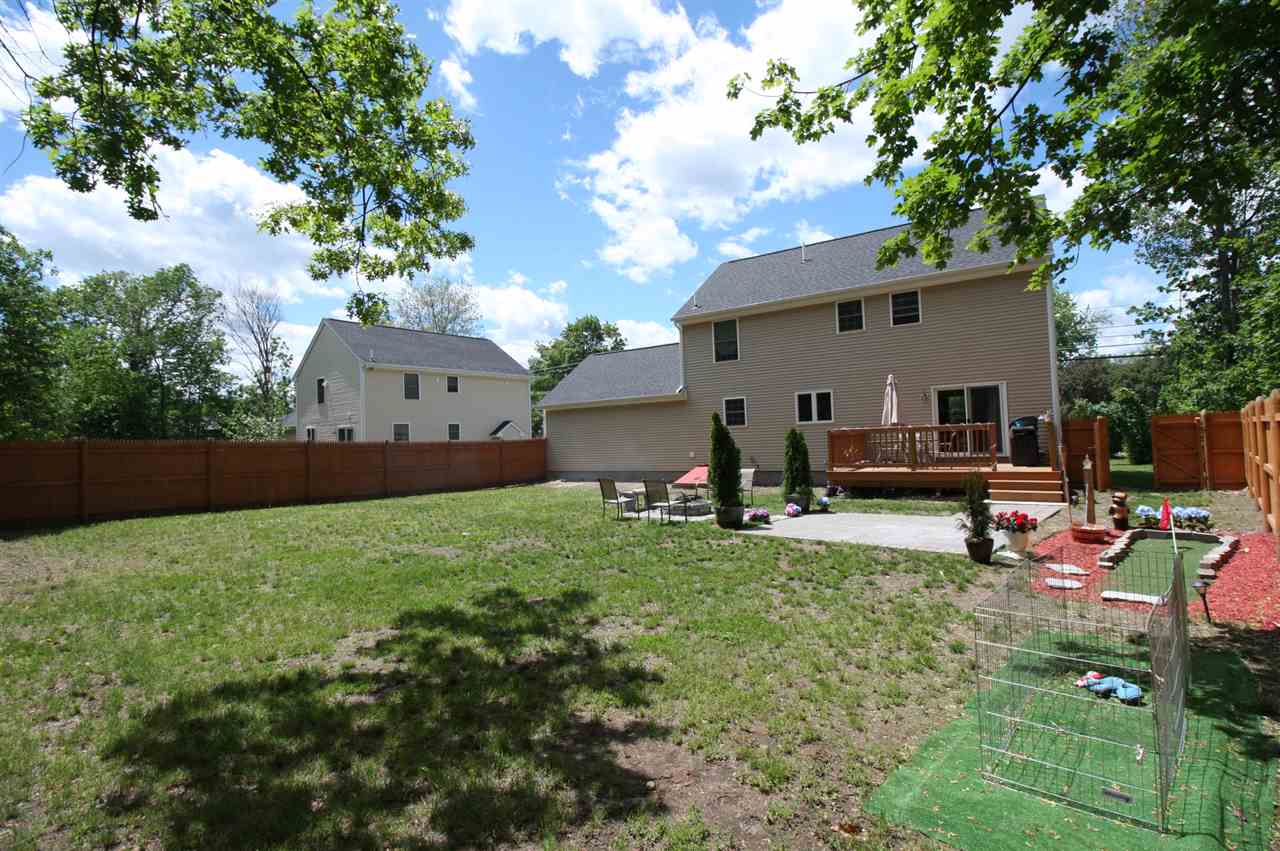 206 East Dunstable Road Nashua, NH 03062 - Photo 4 of 28