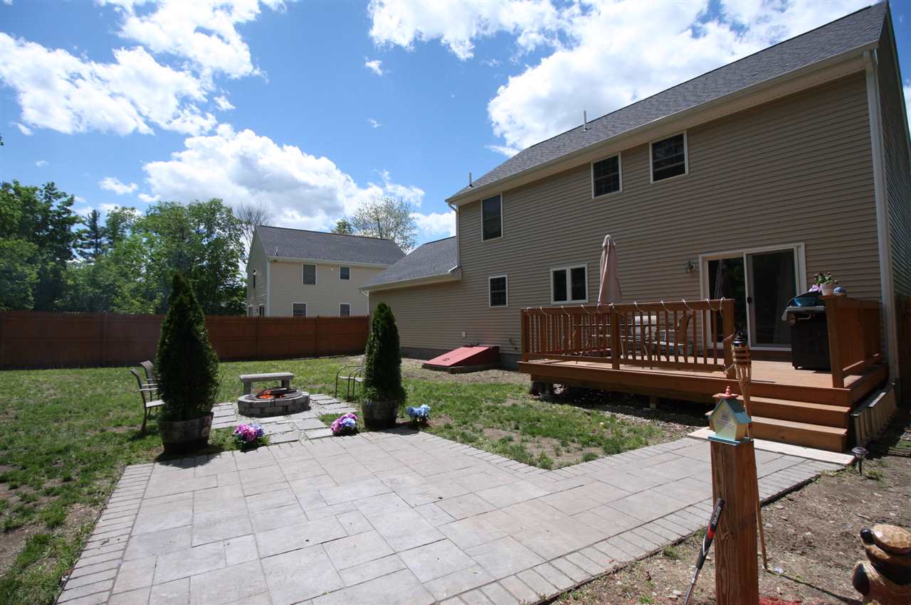 206 East Dunstable Road Nashua, NH 03062 - Photo 6 of 28