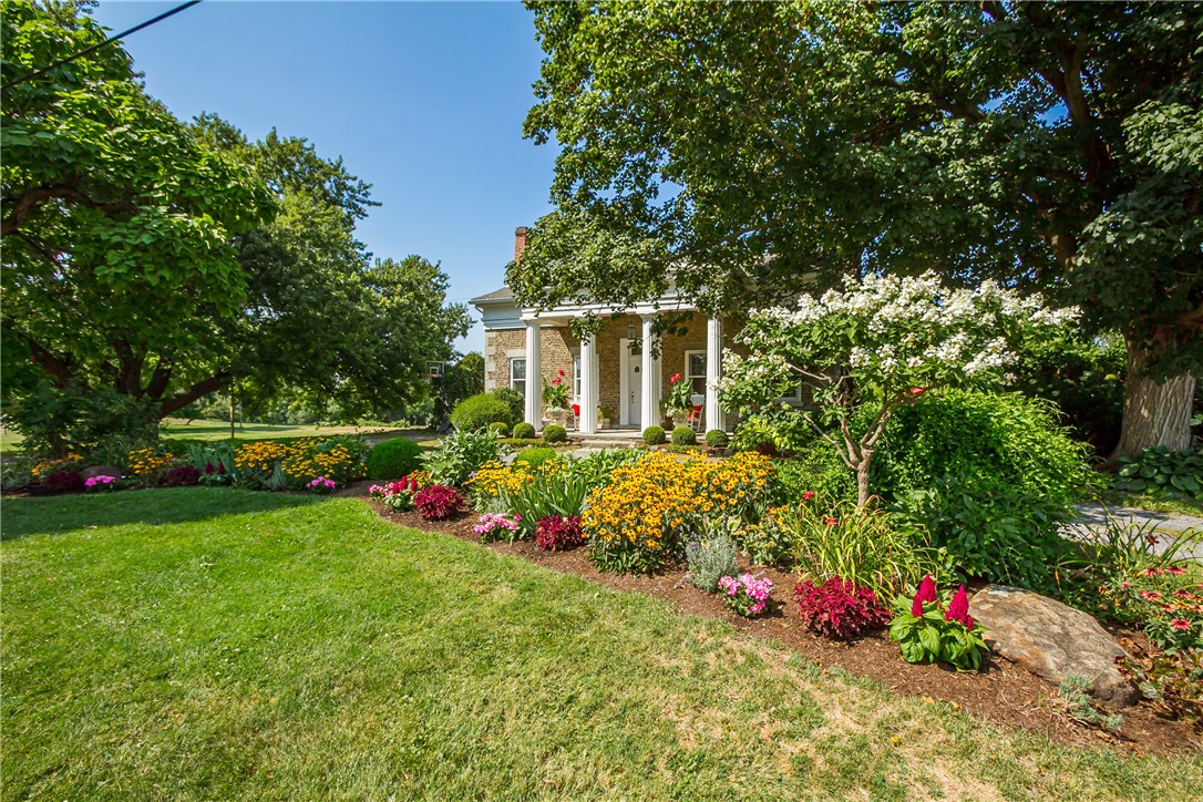 2464 Gorham Road Seneca, NY 14561 - Photo 3 of 44