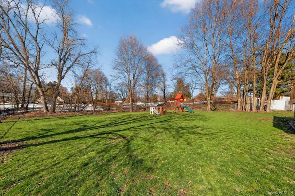 $499,900 | 15 Laffin Lane, Poughkeepsie, NY 12603