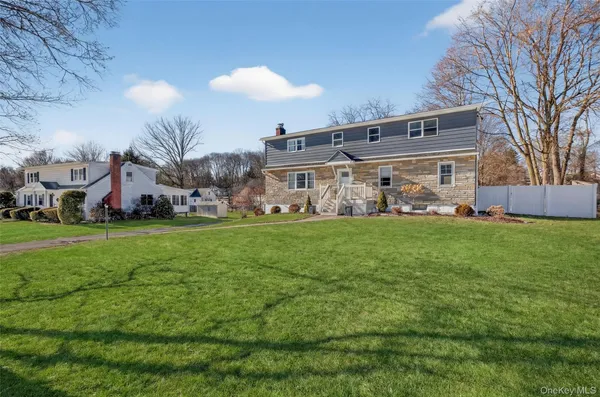 $499,900 | 15 Laffin Lane, Poughkeepsie, NY 12603