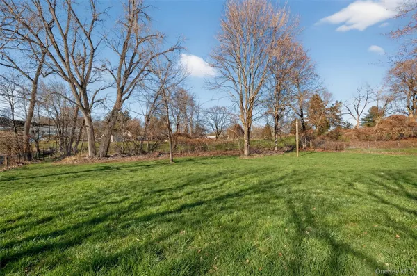 $499,900 | 15 Laffin Lane, Poughkeepsie, NY 12603