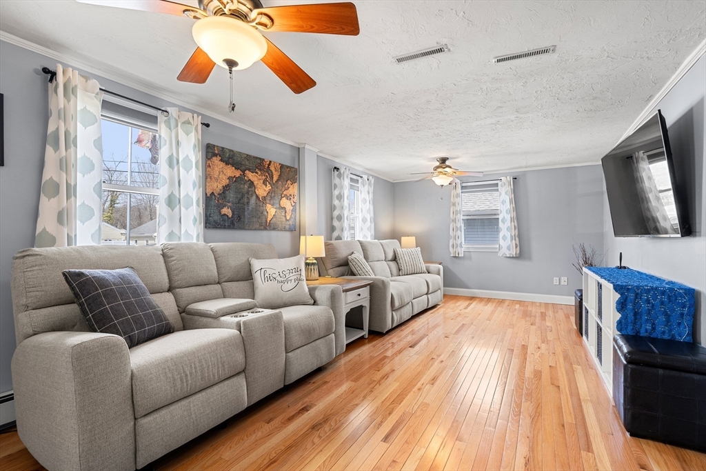 9 Amherst Road Braintree, MA 02184 - Photo 3 of 29 Gallery Image 3