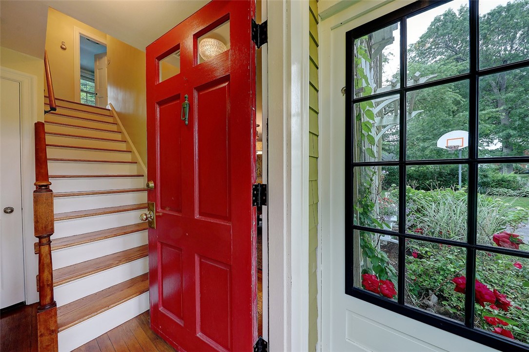 19 Humphreys Road Barrington, RI 02806 - Photo 13 of 47 Gallery Image 13