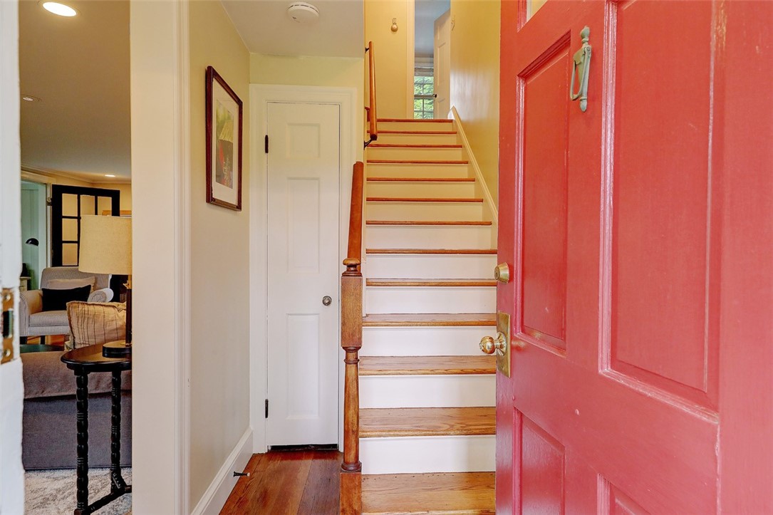 19 Humphreys Road Barrington, RI 02806 - Photo 14 of 47 Gallery Image 14
