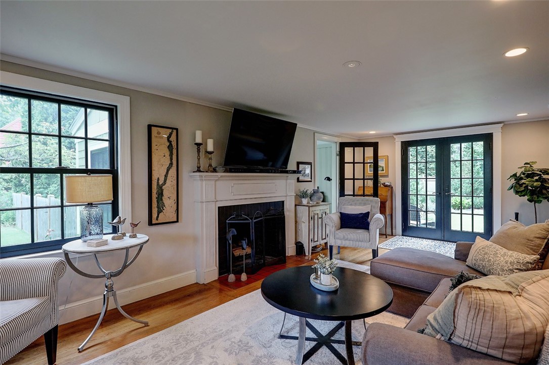 19 Humphreys Road Barrington, RI 02806 - Photo 15 of 47 Gallery Image 15