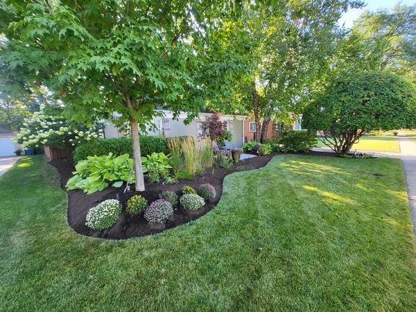 $550,000 | 737 Deerpath Drive, Deerfield, IL 60015