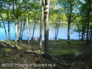 124 Eagle Path Bushkill, PA 18324 - Photo 6 of 7 Gallery Image 6