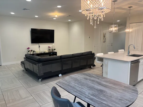 $874,900 | 7223 Stella Ln Lake, Lake Worth, FL 33463