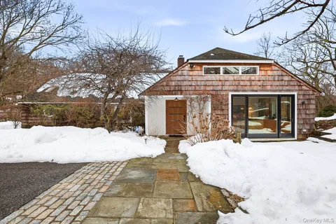 $1,599,999 | 734 King Street, Chappaqua, NY 10514