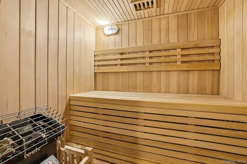 $1,599,999 | 734 King Street, Chappaqua, NY 10514