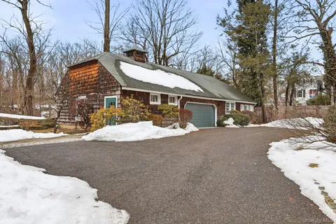 $1,599,999 | 734 King Street, Chappaqua, NY 10514