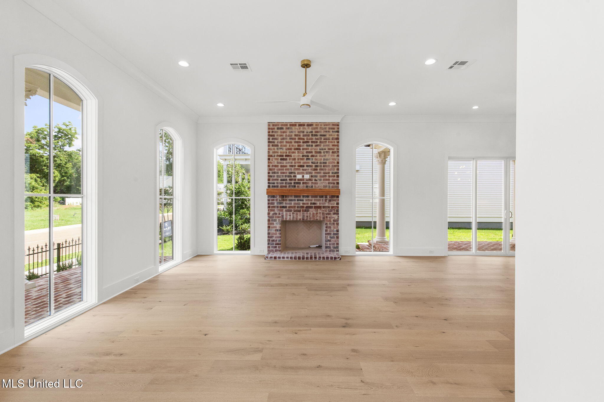 105 Prytania Street Madison, MS 39110 - Photo 14 of 94 14-web-or-mls-105 Prytania-14