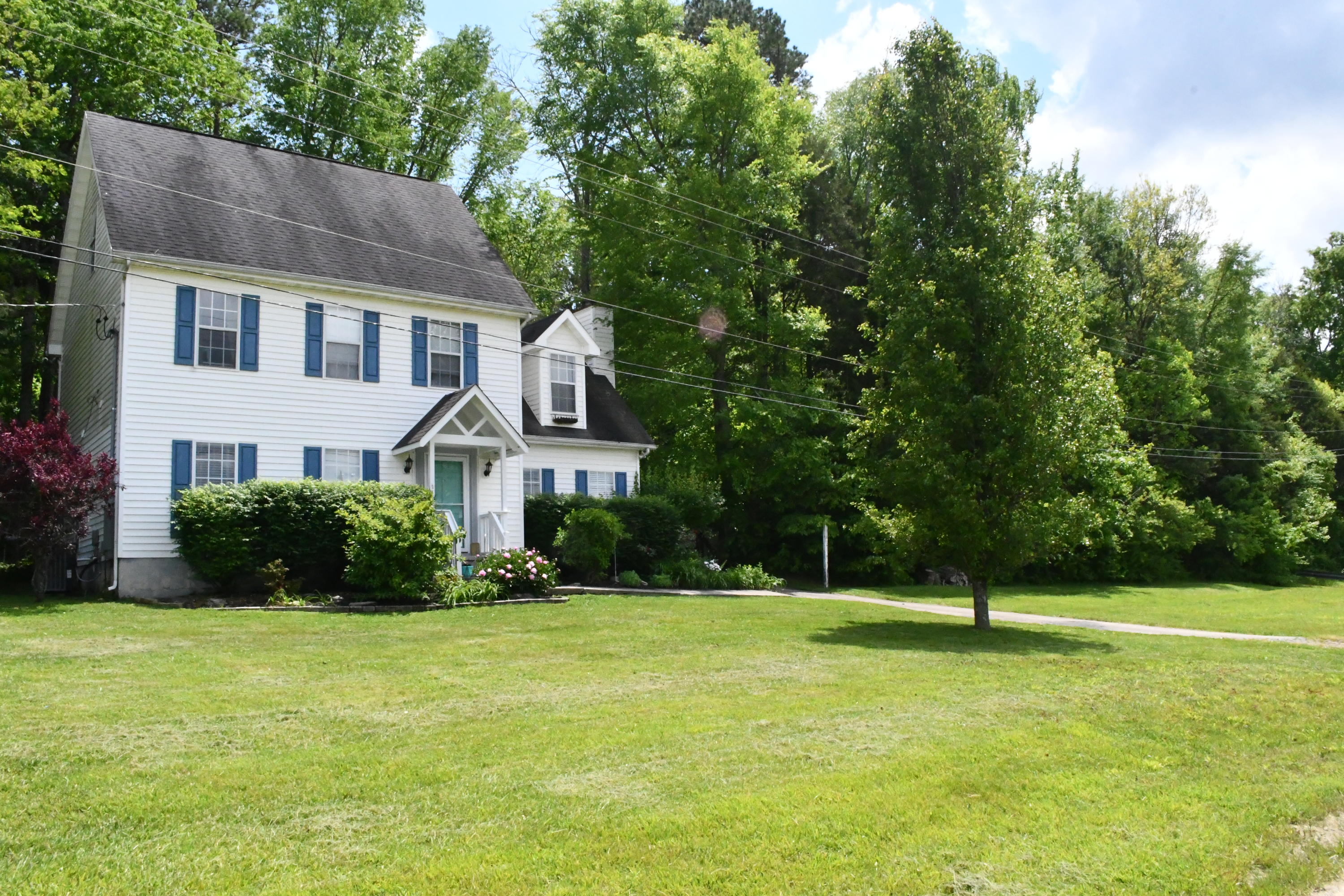 7512 Quarry Road Knoxville, TN 37938 - Photo 2 of 39 Front Yard