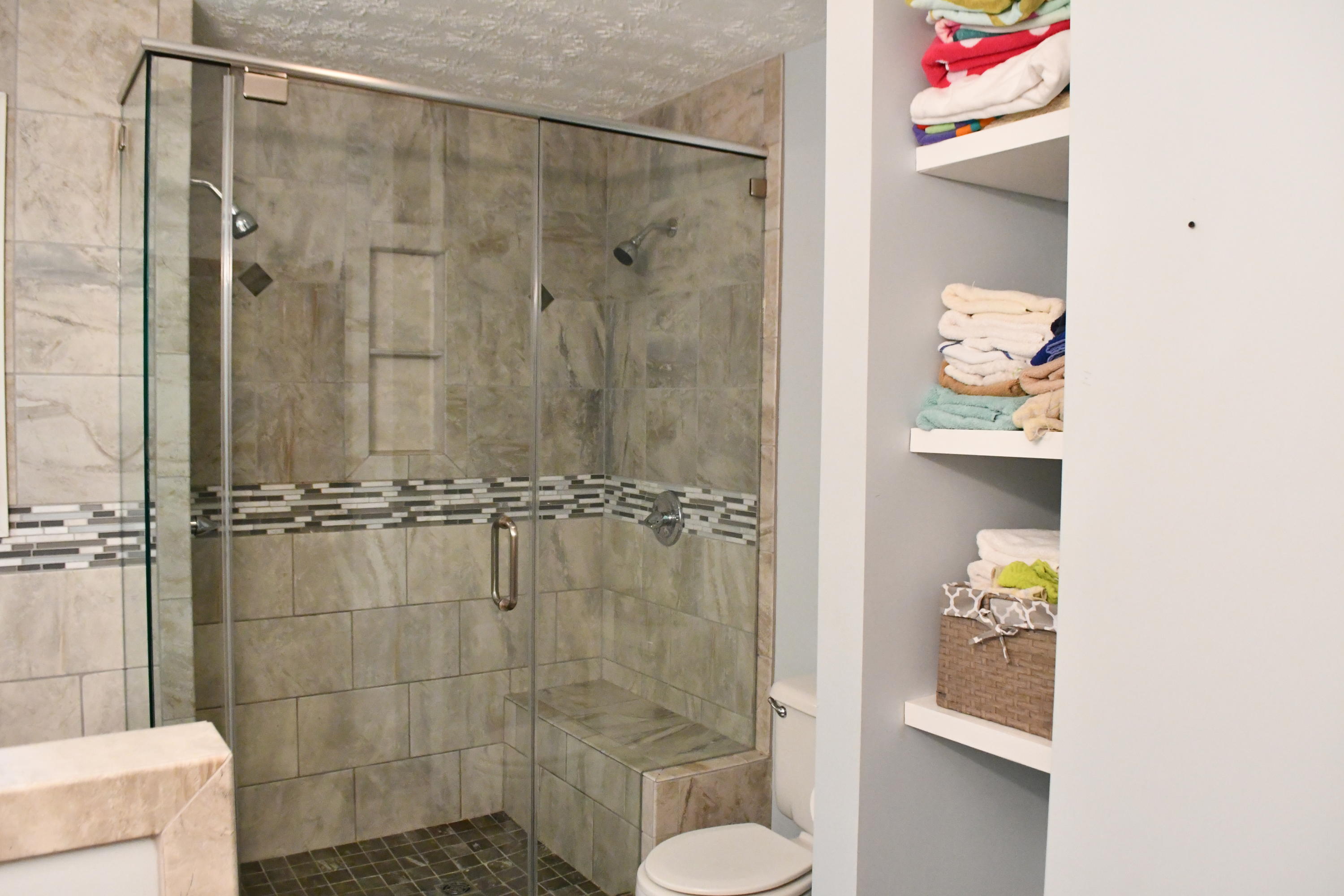 7512 Quarry Road Knoxville, TN 37938 - Photo 34 of 39 Master Bath