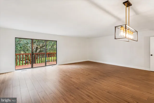 a bathroom with a toilet