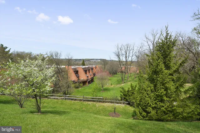 $479,900 | 15 Lacosta Court, Baltimore, MD 21204