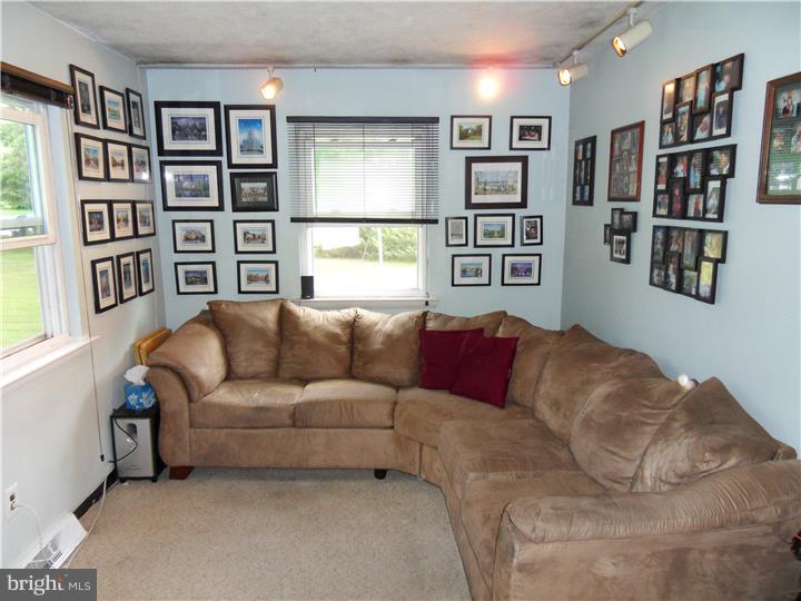 72 Blue Jay Road Chalfont, PA 18914 - Photo 14 of 25 Gallery Image 14