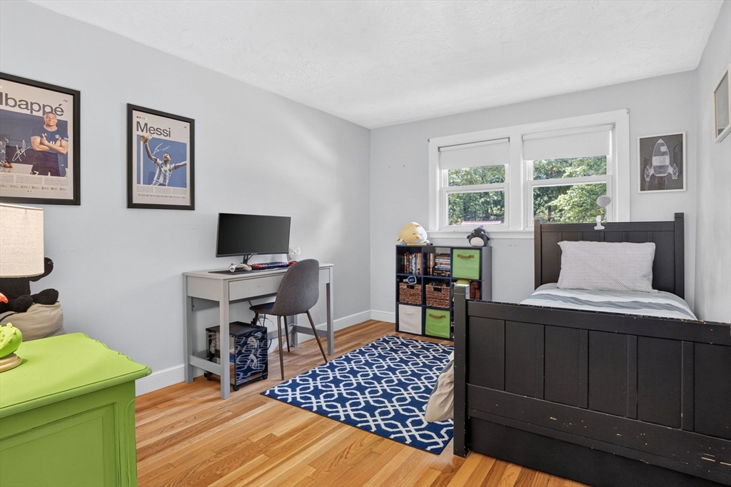 5 Holbrook Road Wayland, MA 01778 - Photo 15 of 24
