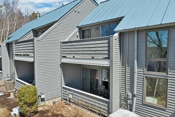 $465,000 | 257 Weirs Boulevard, Unit 29, Laconia, NH 03246