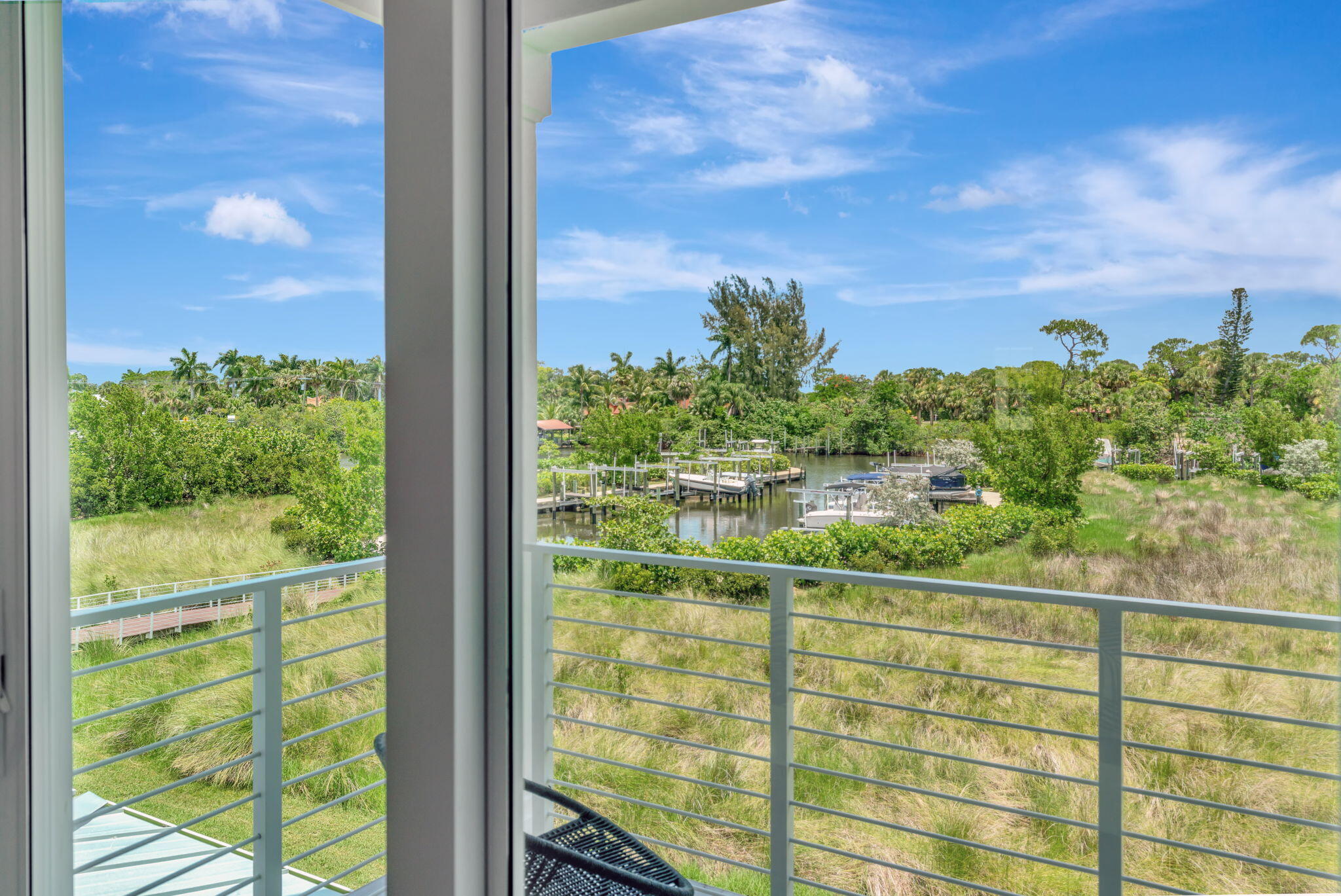 4695 Southeast Manatee Terrace Stuart, FL 34997 - Photo 16 of 33 25-web-or-mls-_MLP0518