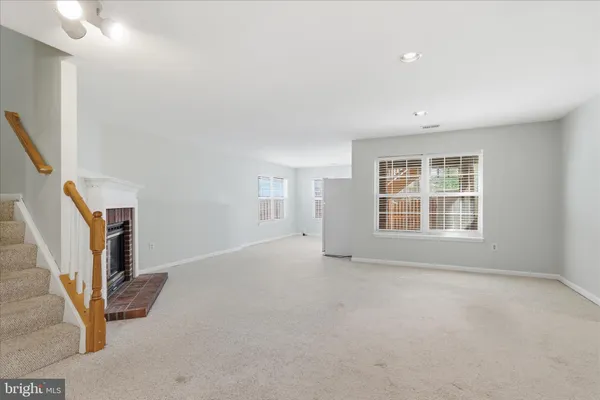 $3,200 | 8731 Farnham Way, Bristow, VA 20136