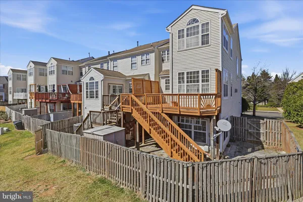 $3,200 | 8731 Farnham Way, Bristow, VA 20136