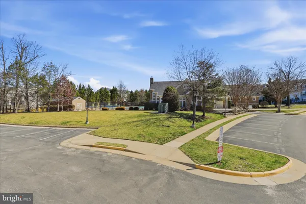 $3,200 | 8731 Farnham Way, Bristow, VA 20136