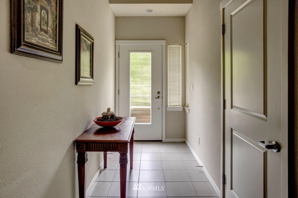 135 Sky Ridge Road Northwest Issaquah, WA 98027 - Photo 14 of 17