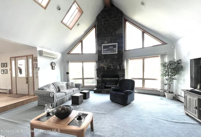 $799,000 | 415 Old Road, Windham, NY 12496