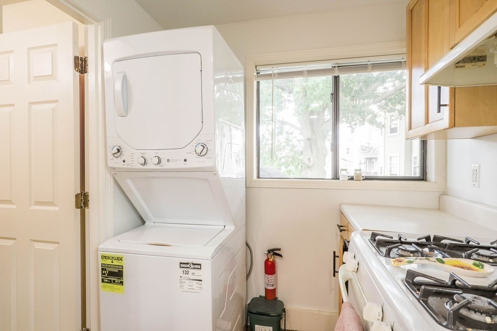 34 Everett Avenue, Unit 2 Somerville, MA 02145 - Photo 12 of 31