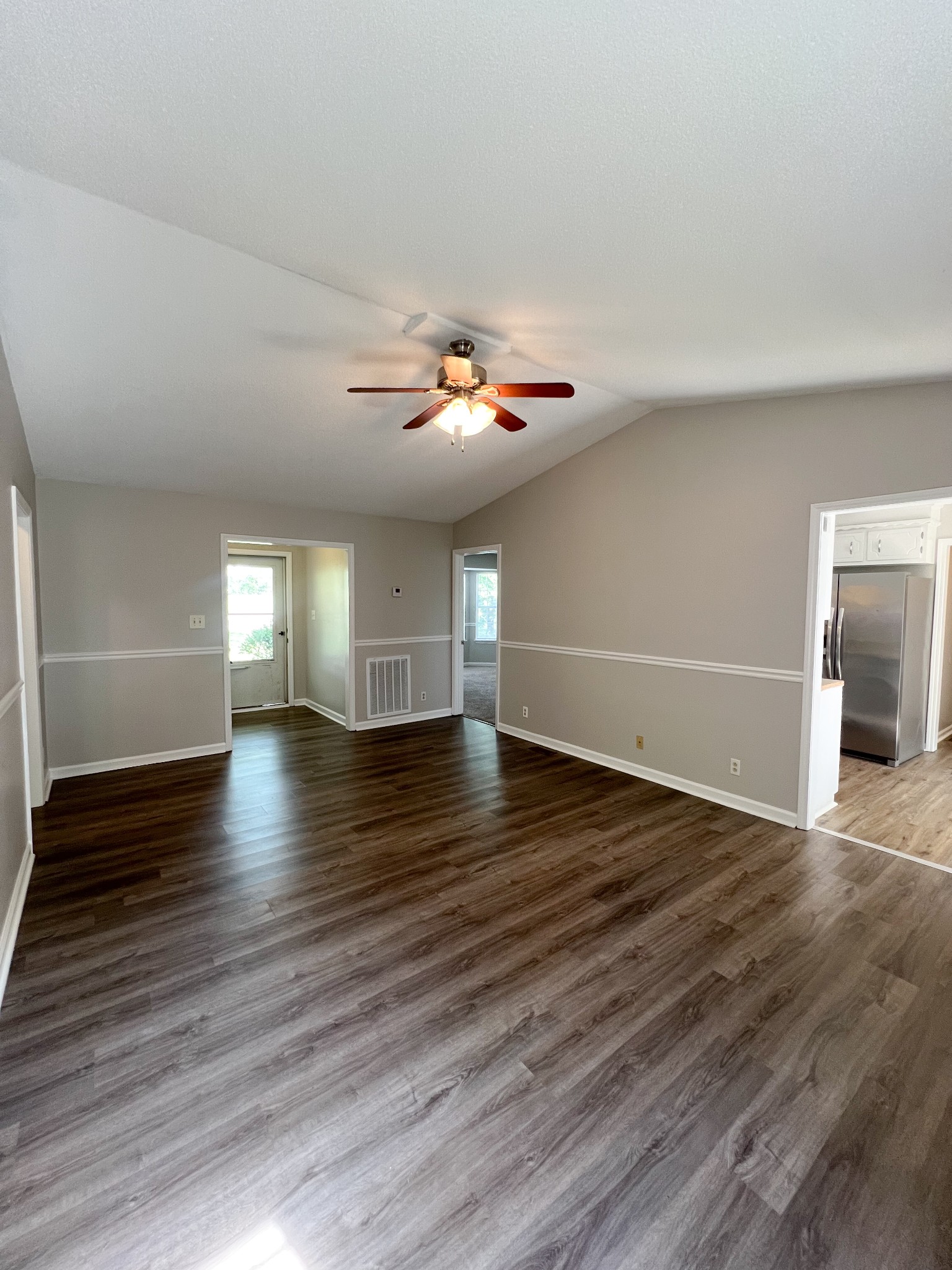 3816 Trenton Road Clarksville, TN 37040 - Photo 5 of 27