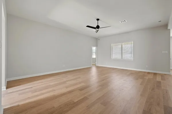 $345,900 | 13920 Starboard Reach Drive, Texas City, TX 77510