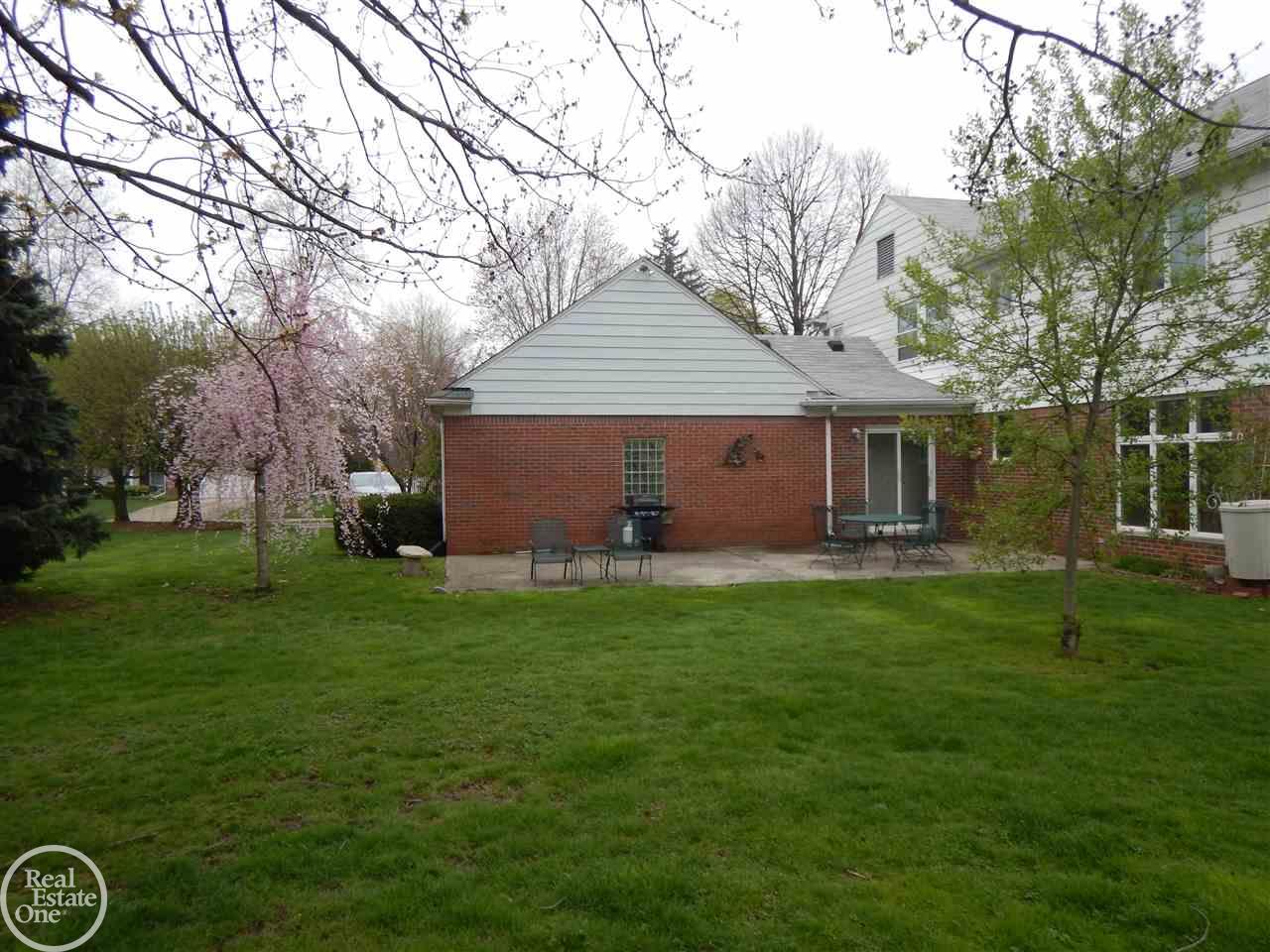 1008 Bedford Road Grosse Pointe Park, MI 48230 - Photo 36 of 47