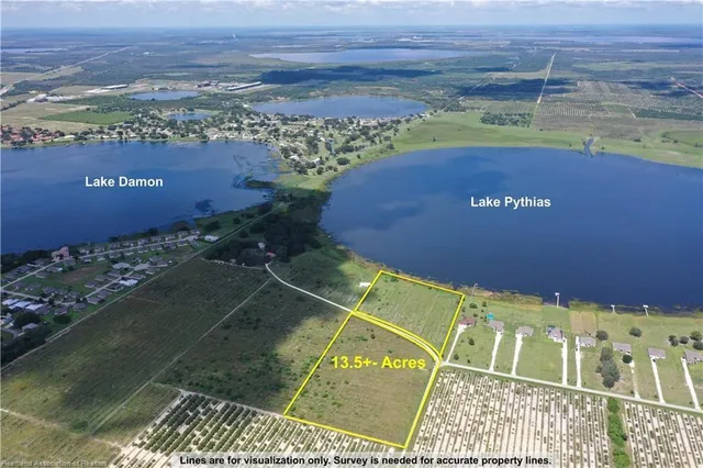 a view of a tennis court