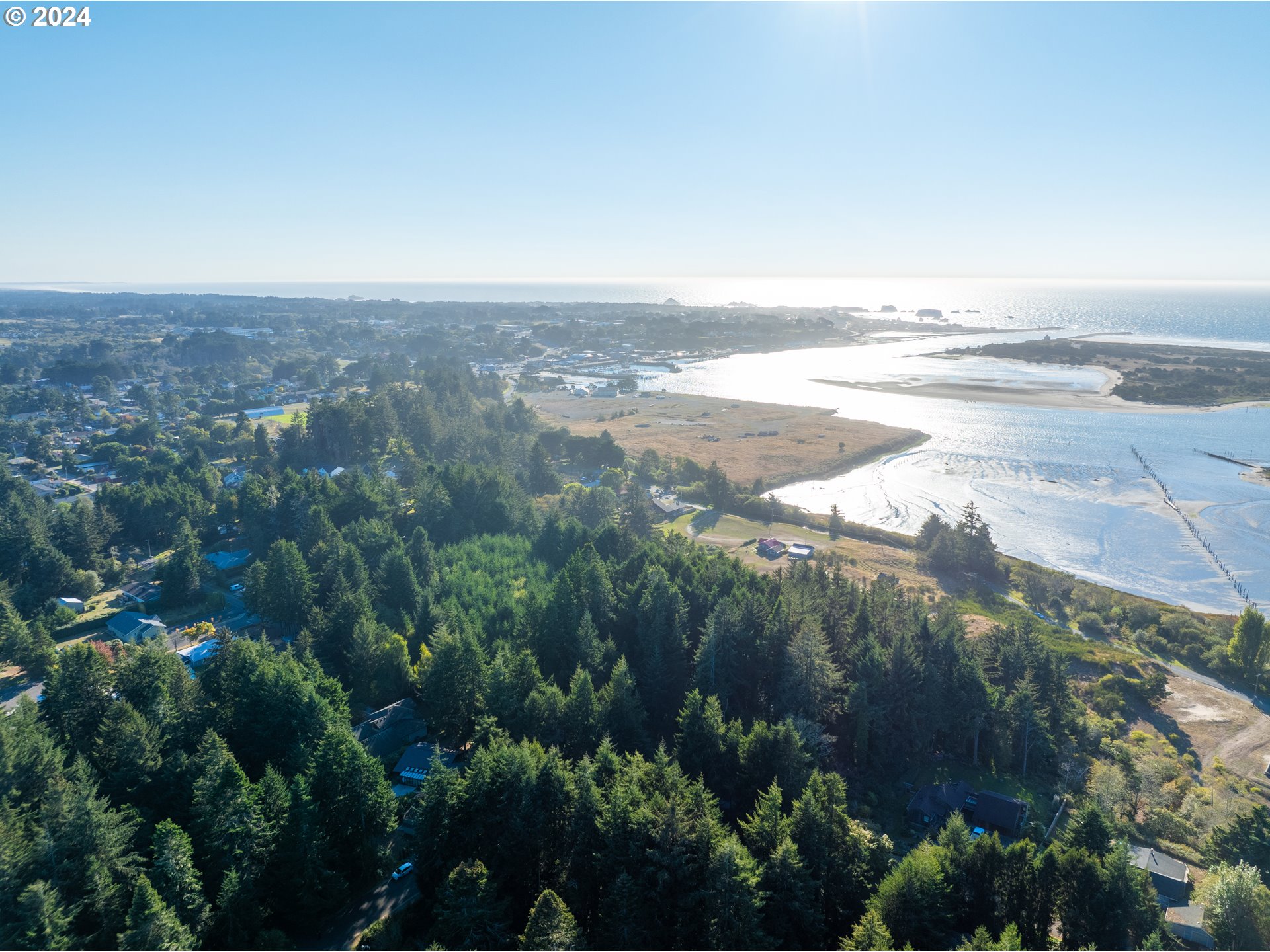 9th Street Northeast, Unit 710 Bandon, OR 97411 - Photo 6 of 9