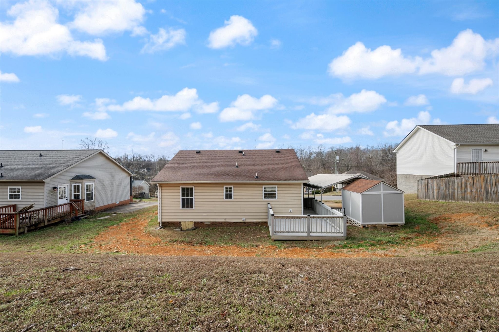 1007 Granny White Road Clarksville, TN 37040 - Photo 5 of 27 front view of a house with a yard
