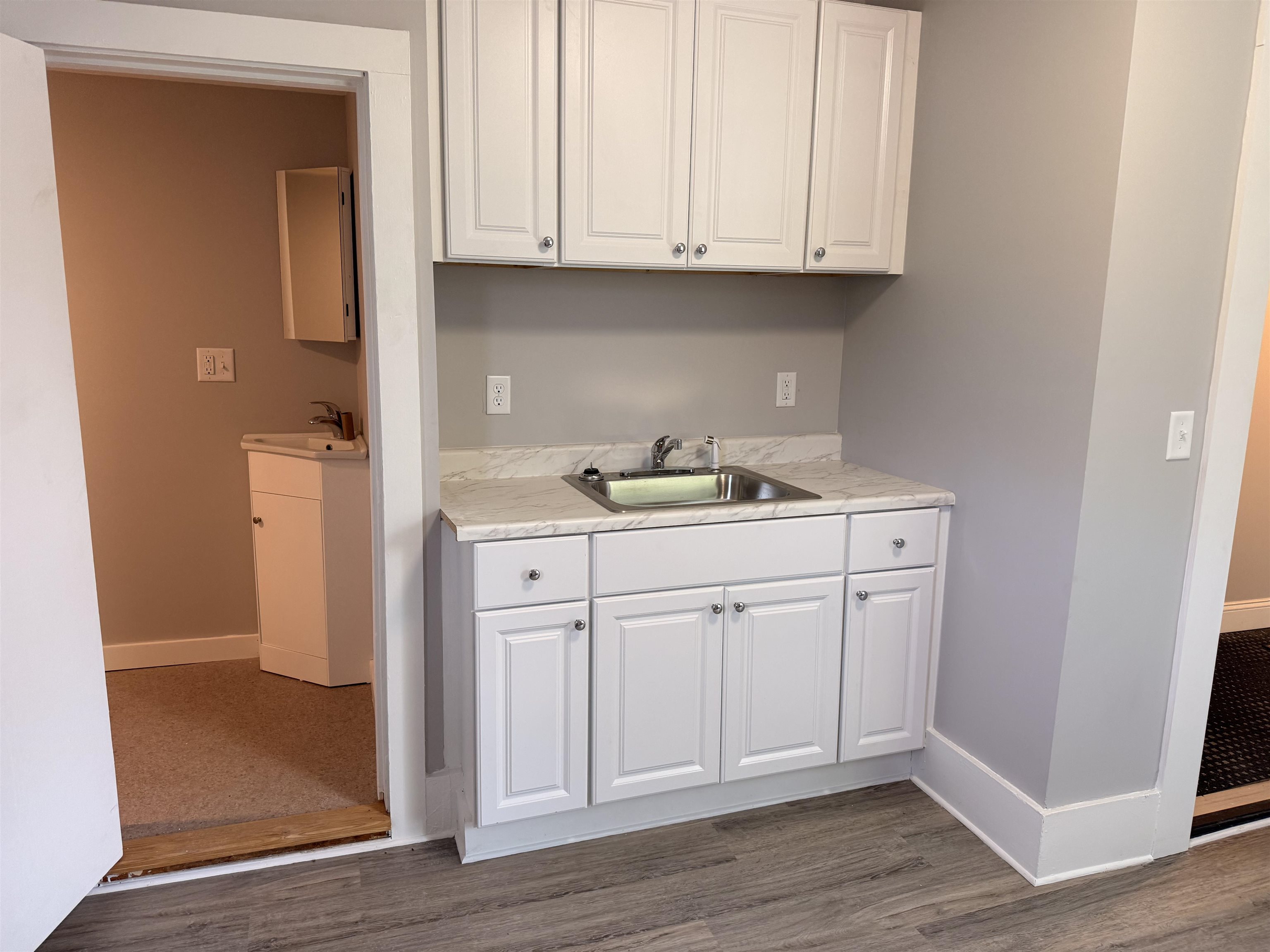 1309 Putney Road Brattleboro, VT 05301 - Photo 18 of 32